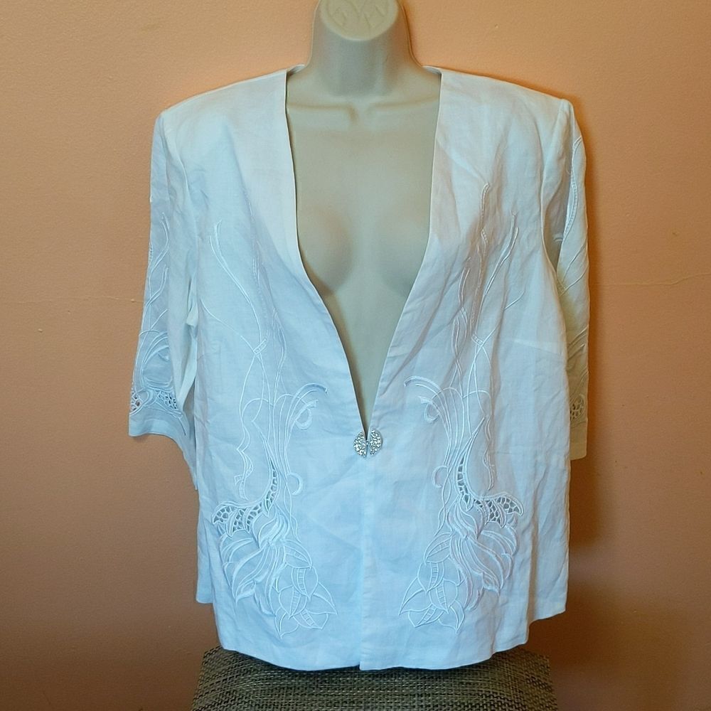 Especially Yours Signature White Linen Blazer 1/2 sleeves L NWT